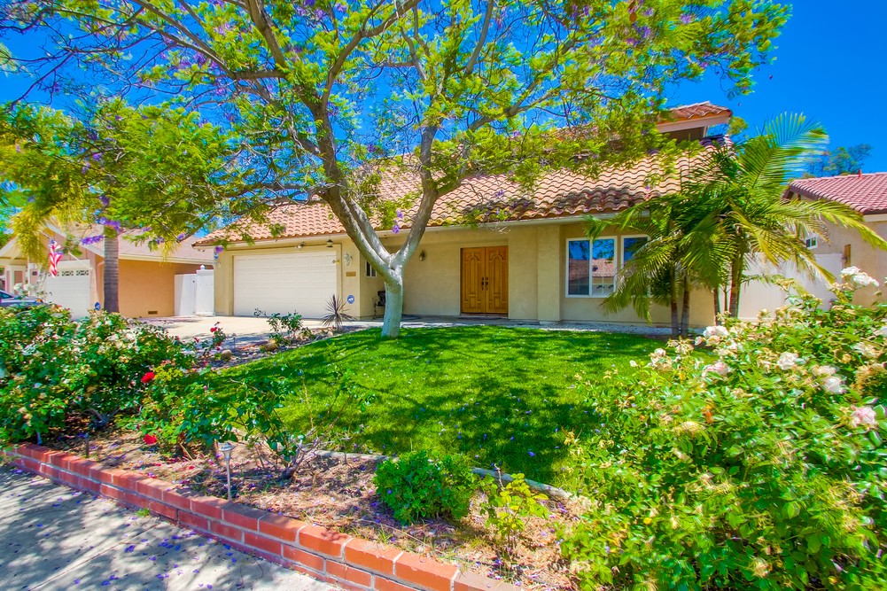 Virtual tour photo 3 of 65 for Promesa Dr