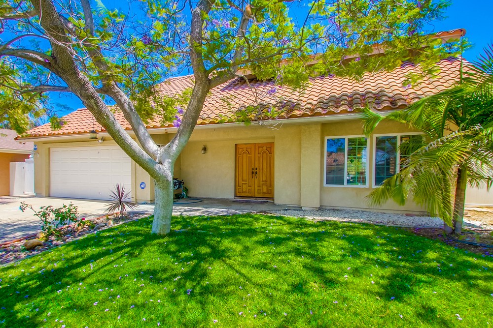 Virtual tour photo 4 of 65 for Promesa Dr
