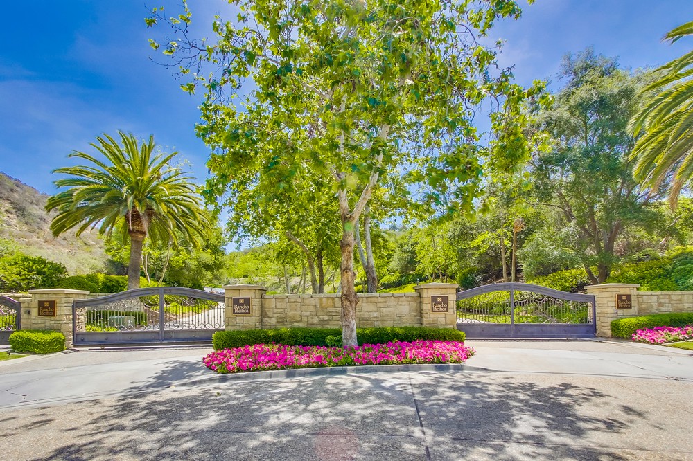 Virtual tour photo 15 of 18 for Rancho Pacifica Entrance