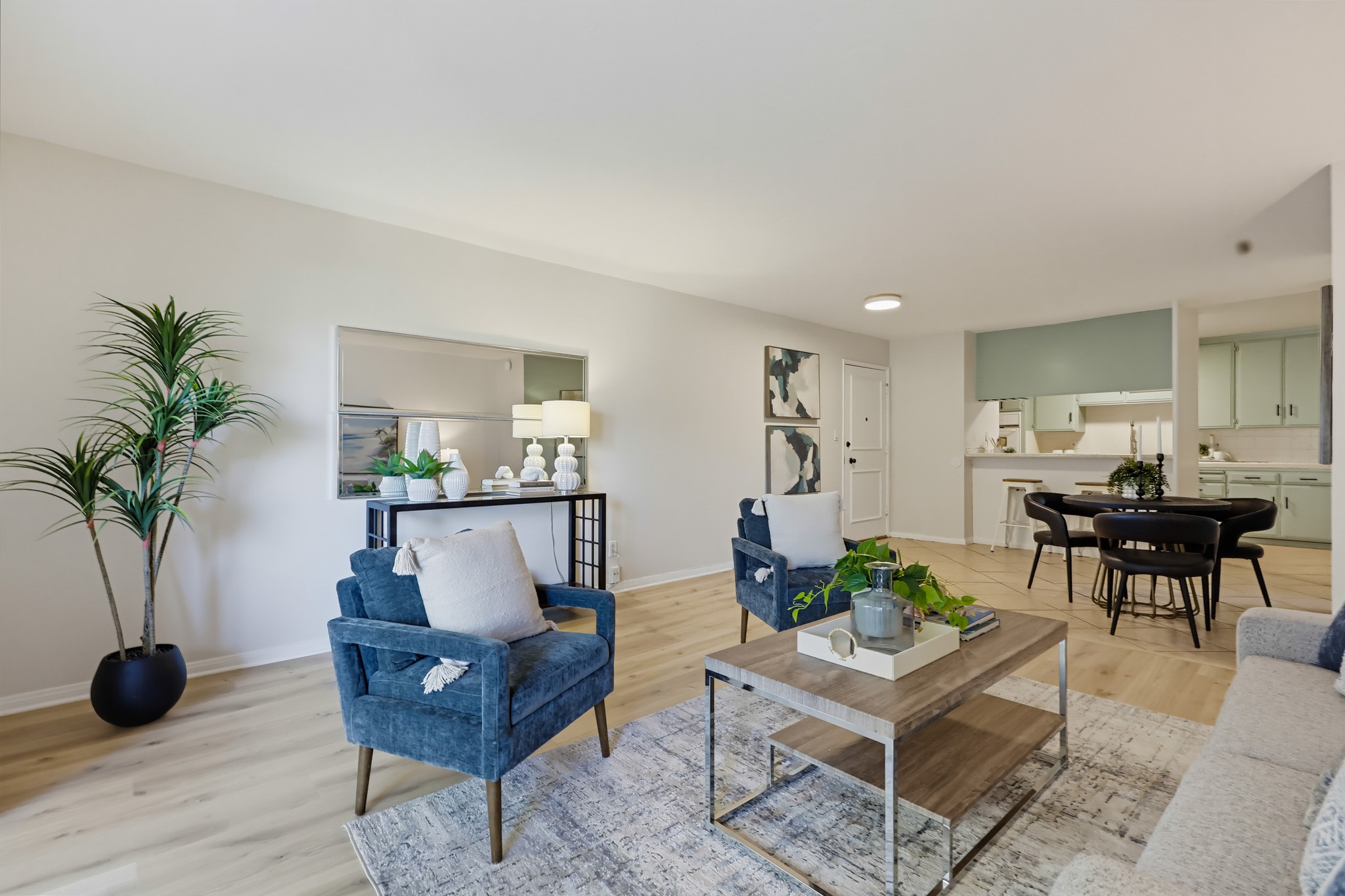 Virtual tour photo 16 of 49 for 4444 W Point Loma Blvd Unit 112