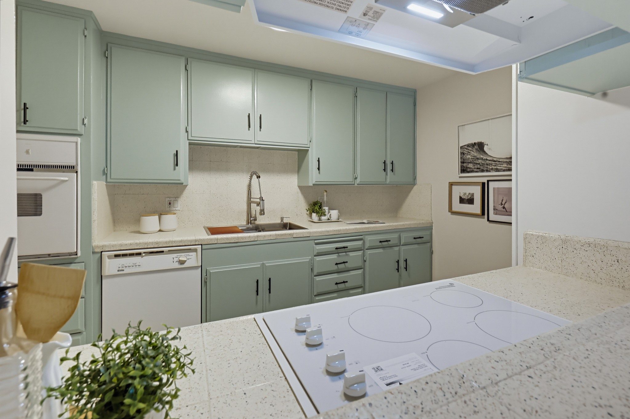 Virtual tour photo 21 of 49 for 4444 W Point Loma Blvd Unit 112
