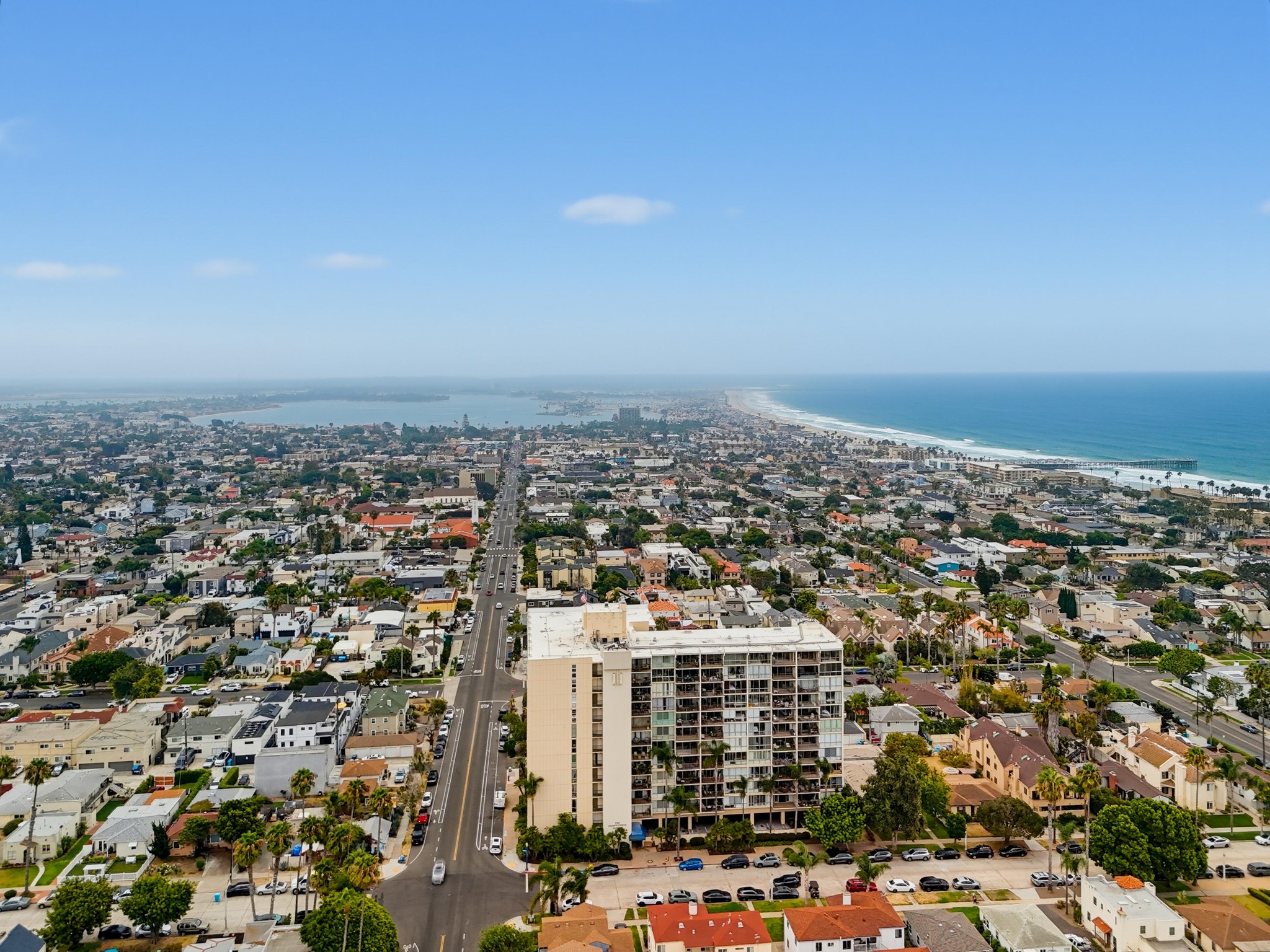 Virtual tour photo 19 of 33 for THE PACIFIC TOWER