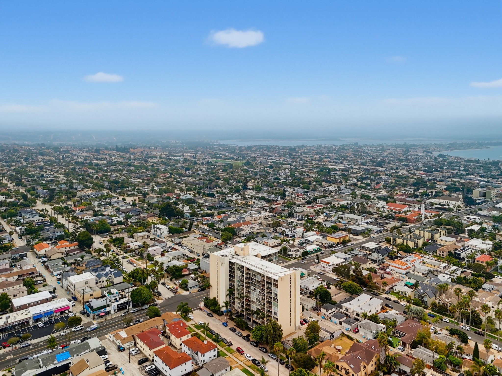 Virtual tour photo 29 of 33 for THE PACIFIC TOWER