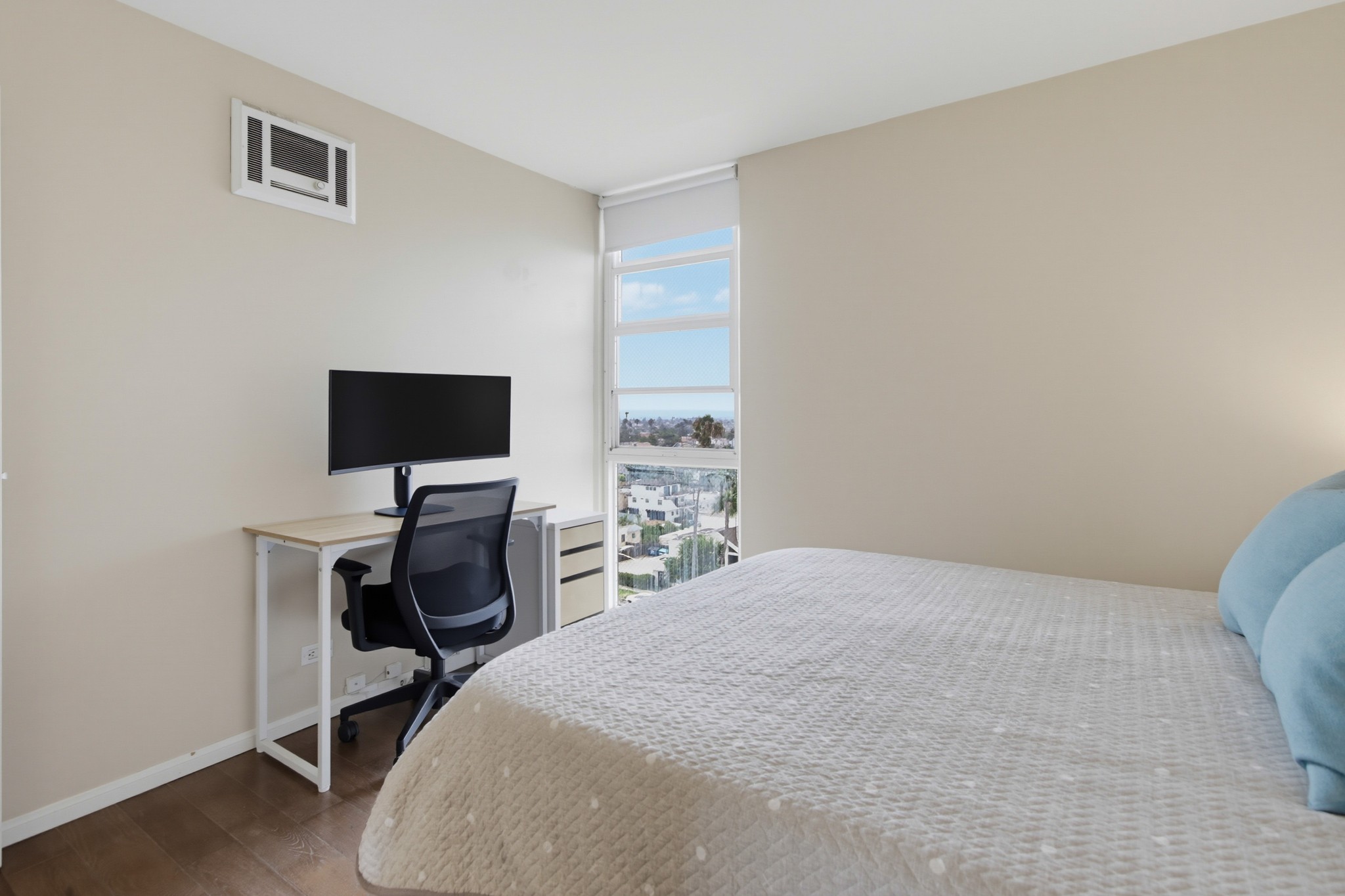 Virtual tour photo 21 of 70 for THE PACIFIC TOWER