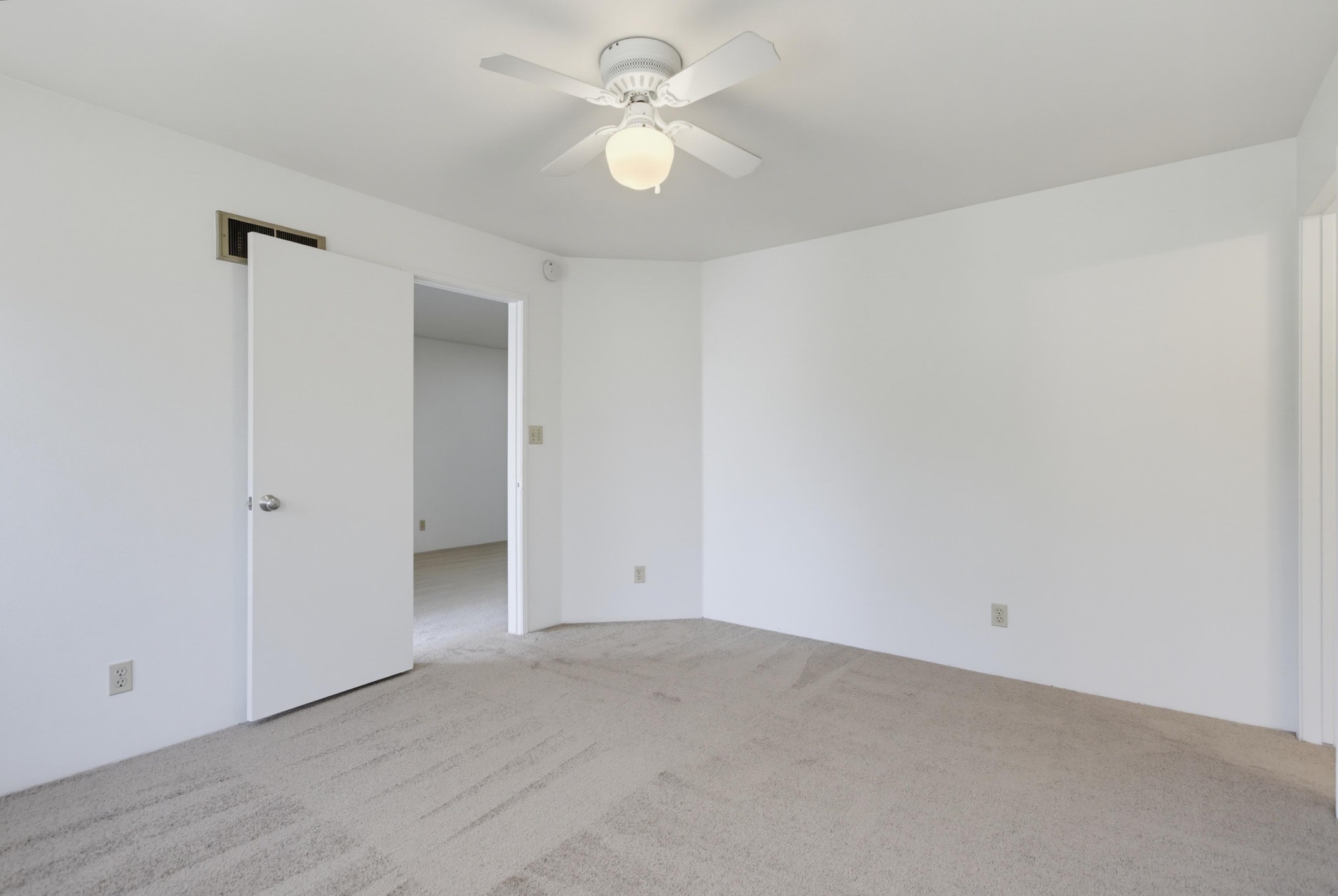Virtual tour photo 23 of 45 for Verano