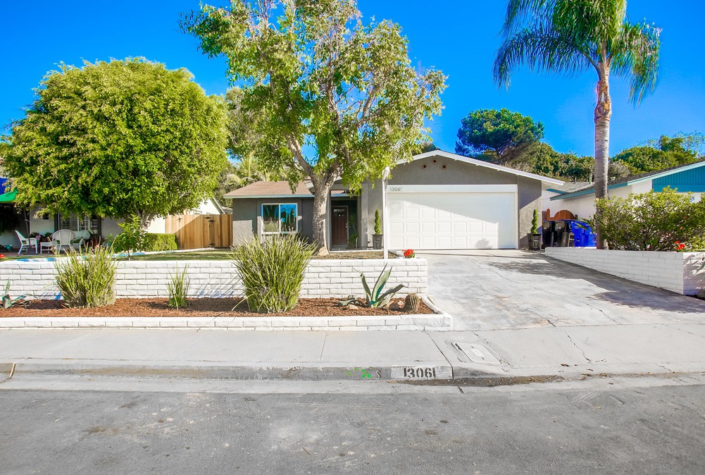 Virtual tour photo 1 of 57 for Via Del Valedor